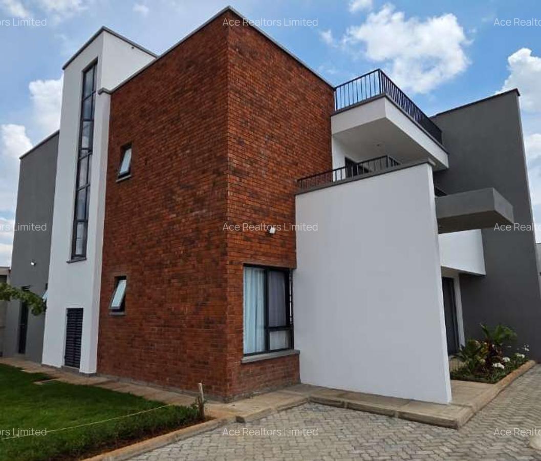 4 Bed Townhouse with En Suite at Langata - 2