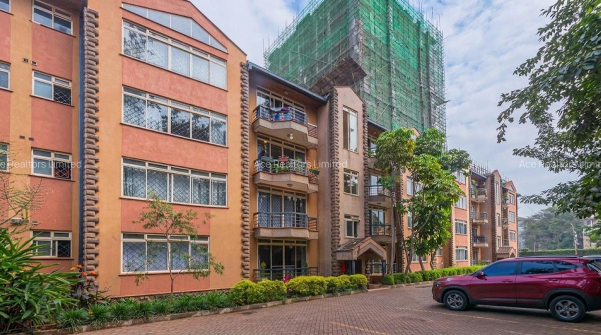 3 Bed Apartment with En Suite at Sports Road - 20