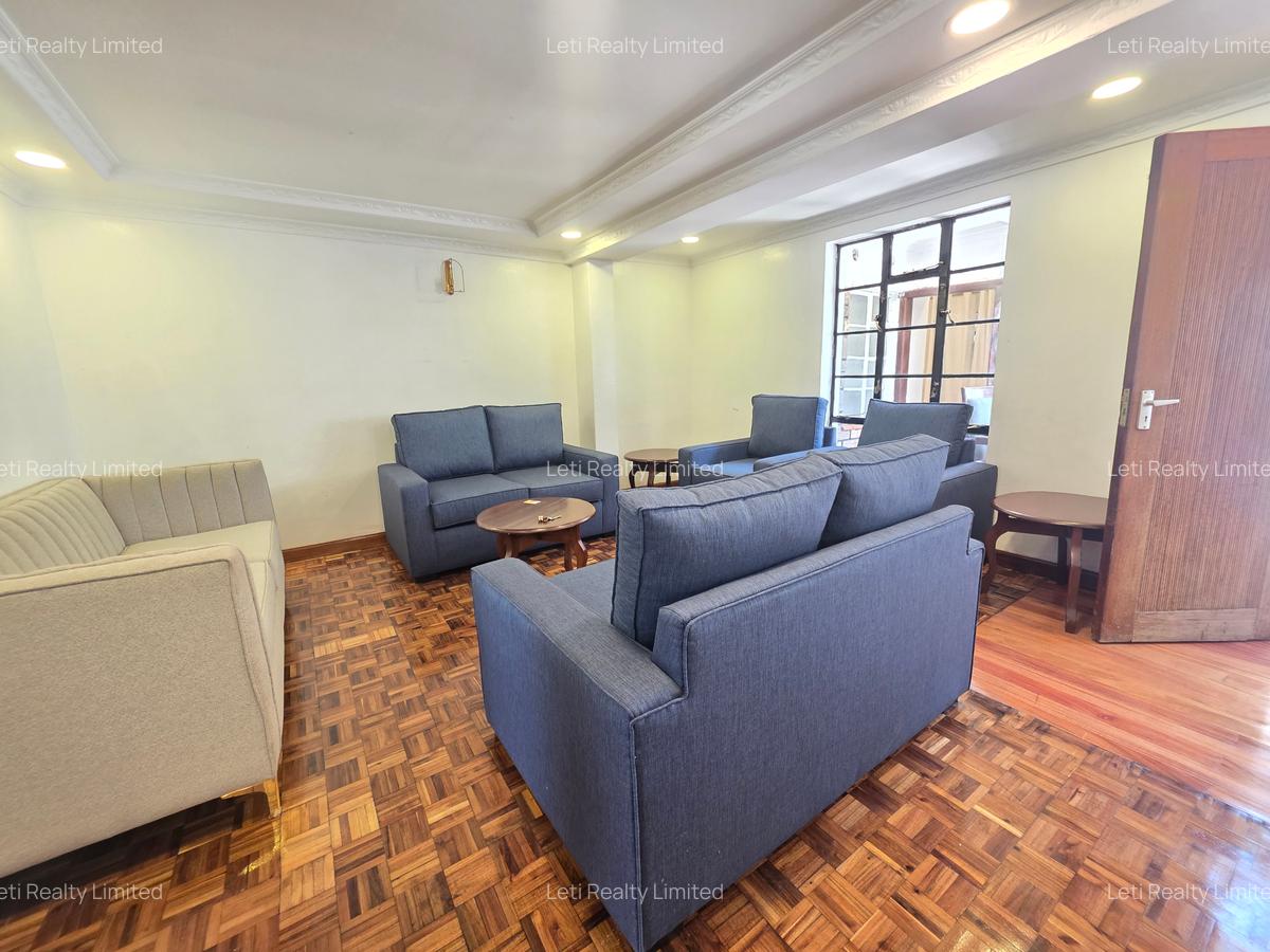 6 Bed Townhouse with En Suite in Langata - 2