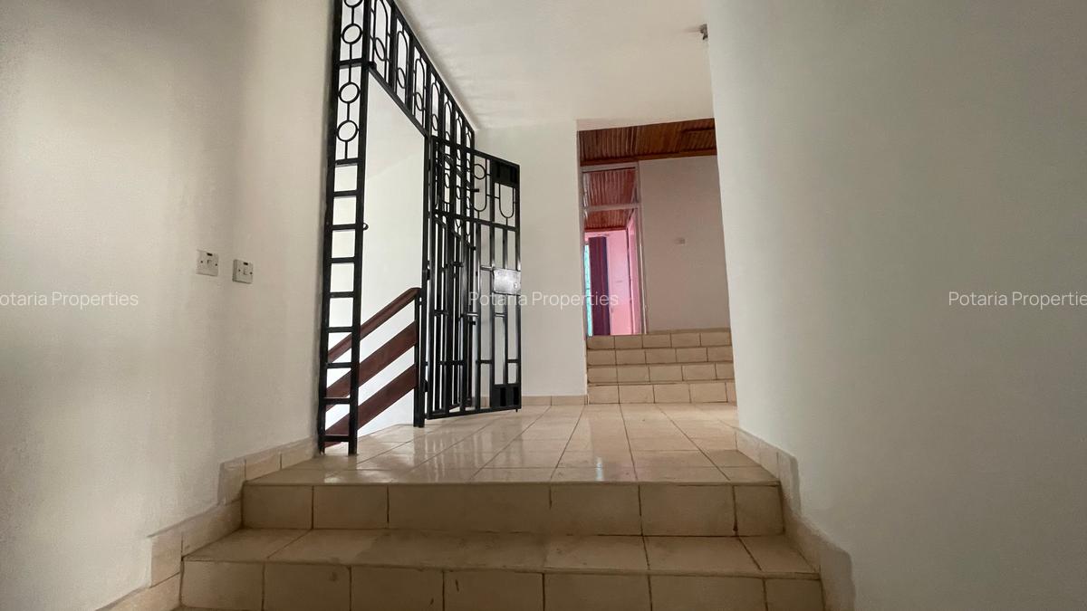 Commercial Property with Service Charge Included in Lavington - 7