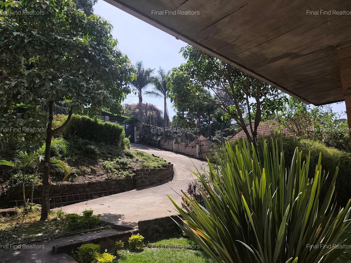 3 Bed House with En Suite in Spring Valley - 3