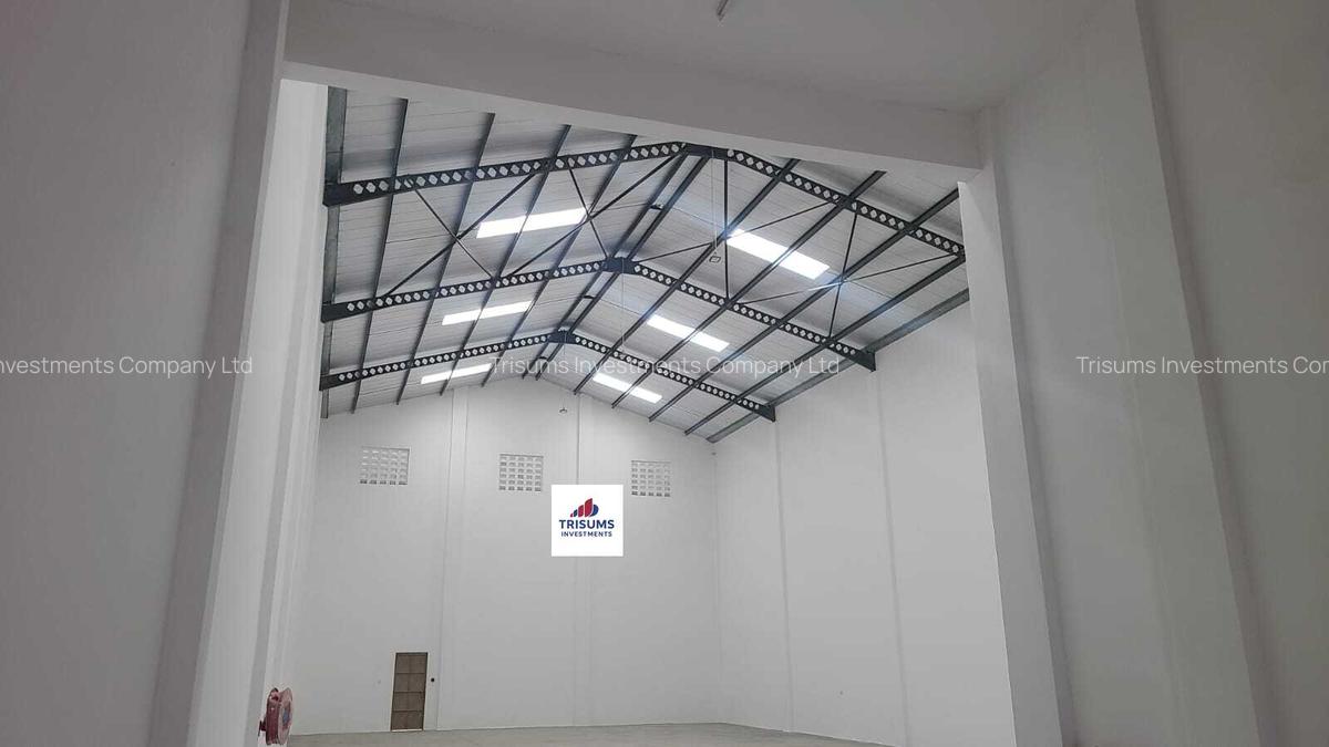 8,005 ft² Warehouse with Parking in Mlolongo - 8