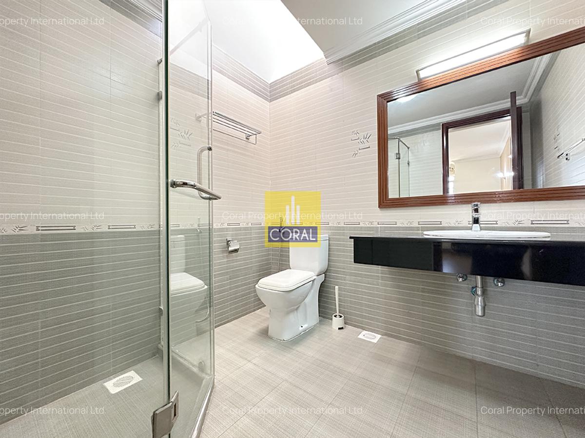 4 Bed Townhouse in Spring Valley - 15