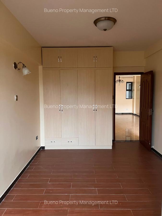 1 Bed Apartment with Gym in Kilimani - 4