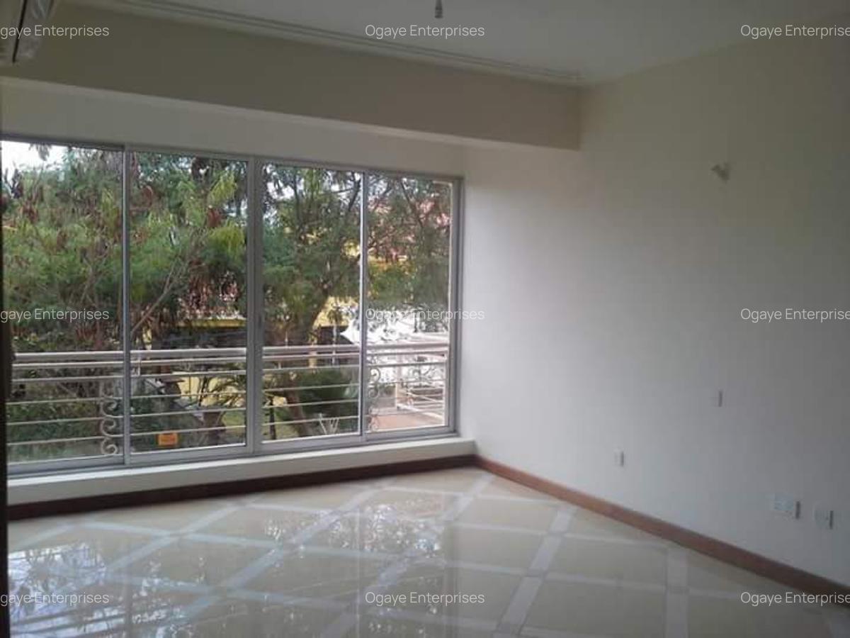 3 Bed Apartment with En Suite at Nyali - 10