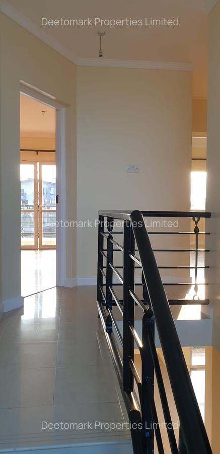 4 Bed Townhouse with En Suite at Langata - 11