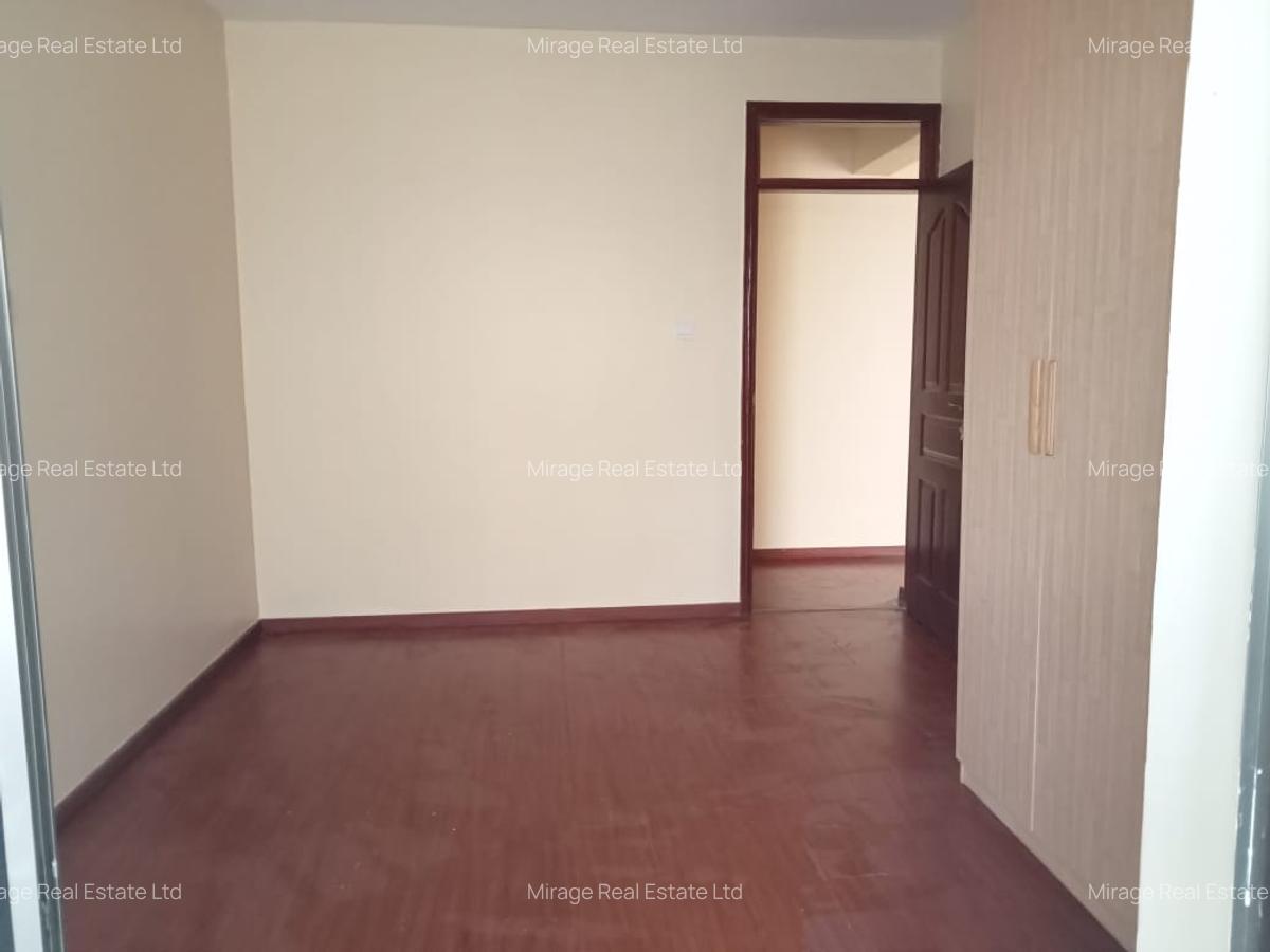 2 Bed Apartment with En Suite in Lavington - 12