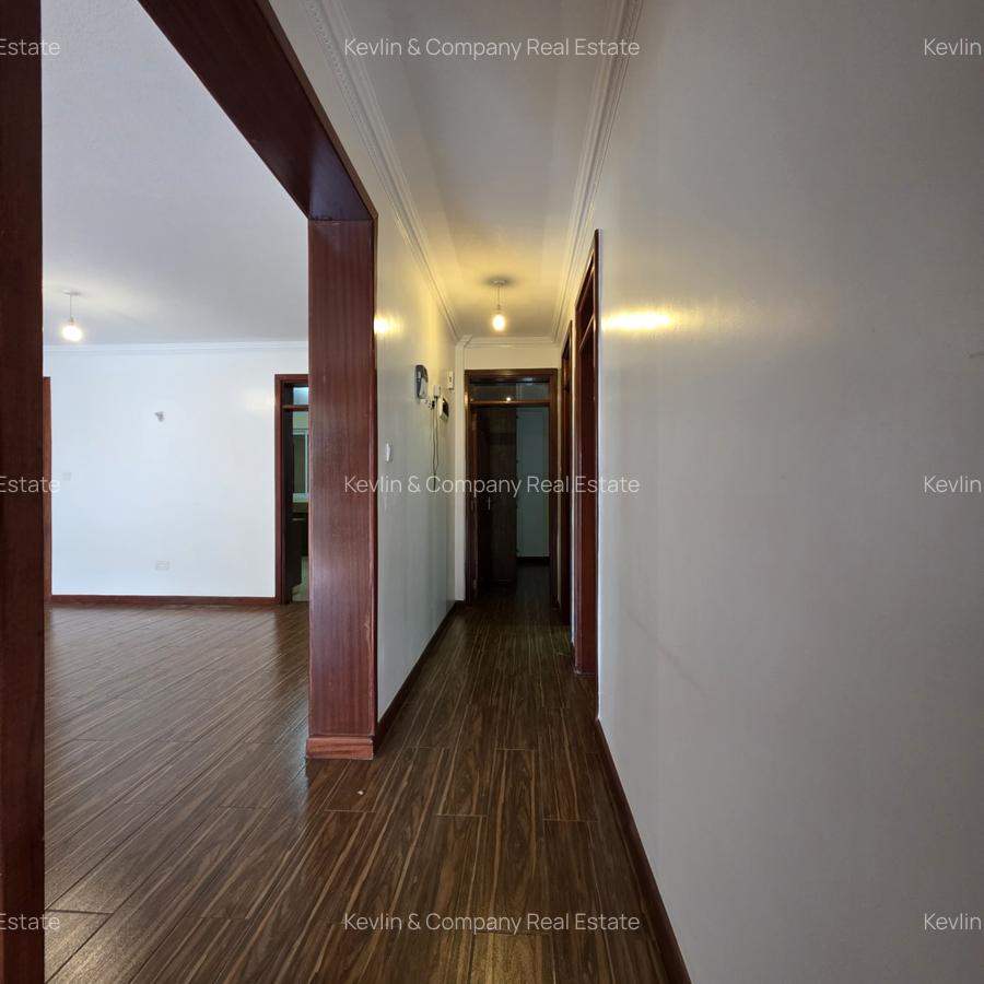 3 Bed Apartment with En Suite in Riverside - 8