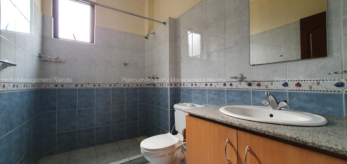 3 Bed Apartment with En Suite in Parklands - 13