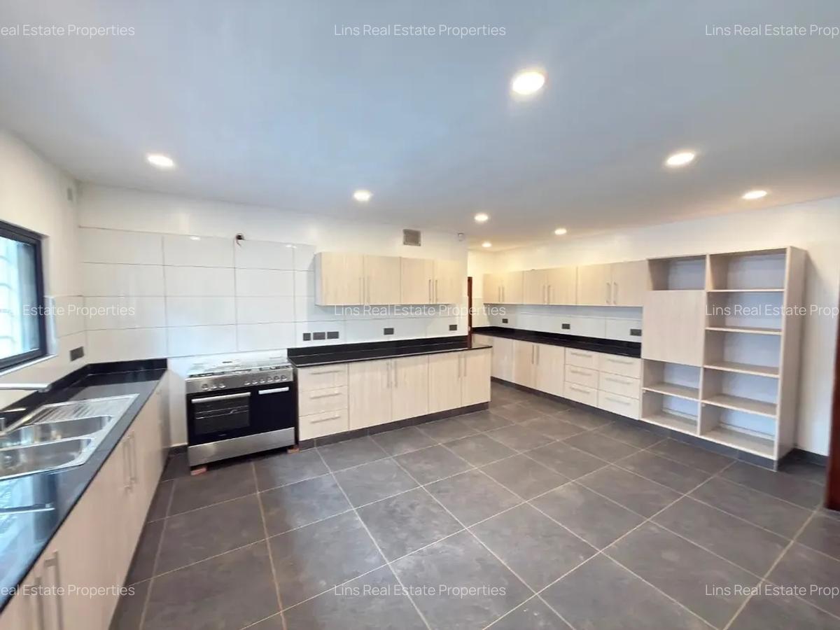 4 Bed House with En Suite in Muthaiga - 18