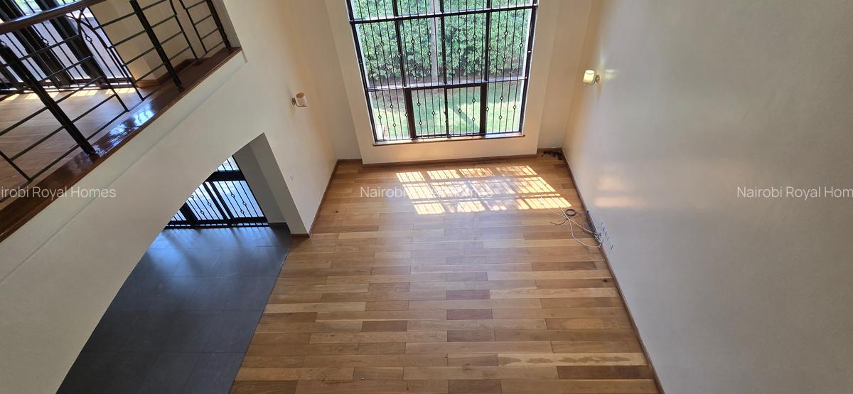 5 Bed Townhouse with En Suite at Lavington Green - 13