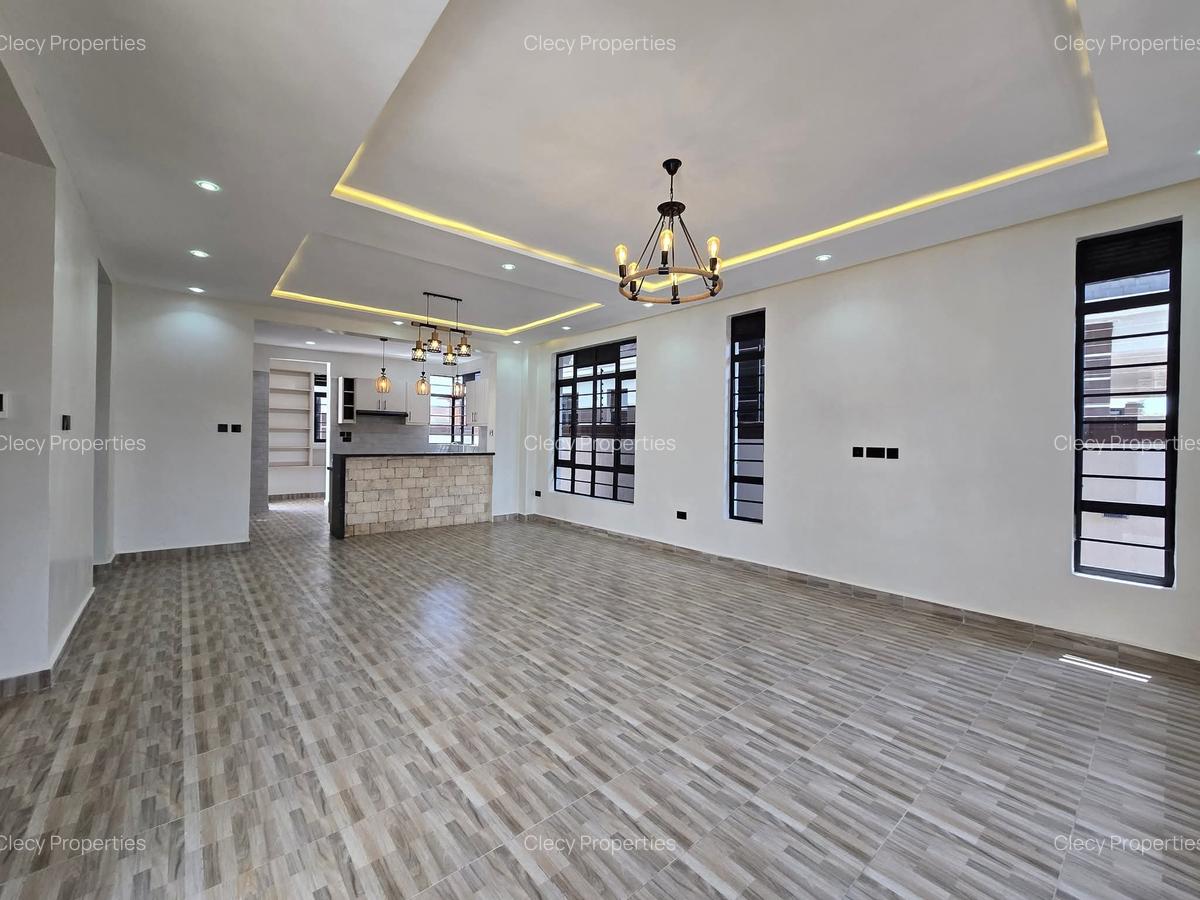 5 Bed House with En Suite at Membley - 4