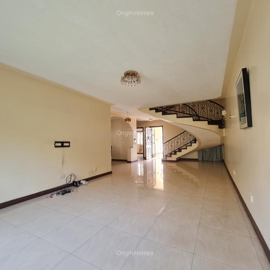 4 Bed Townhouse with En Suite at Brookside - 2