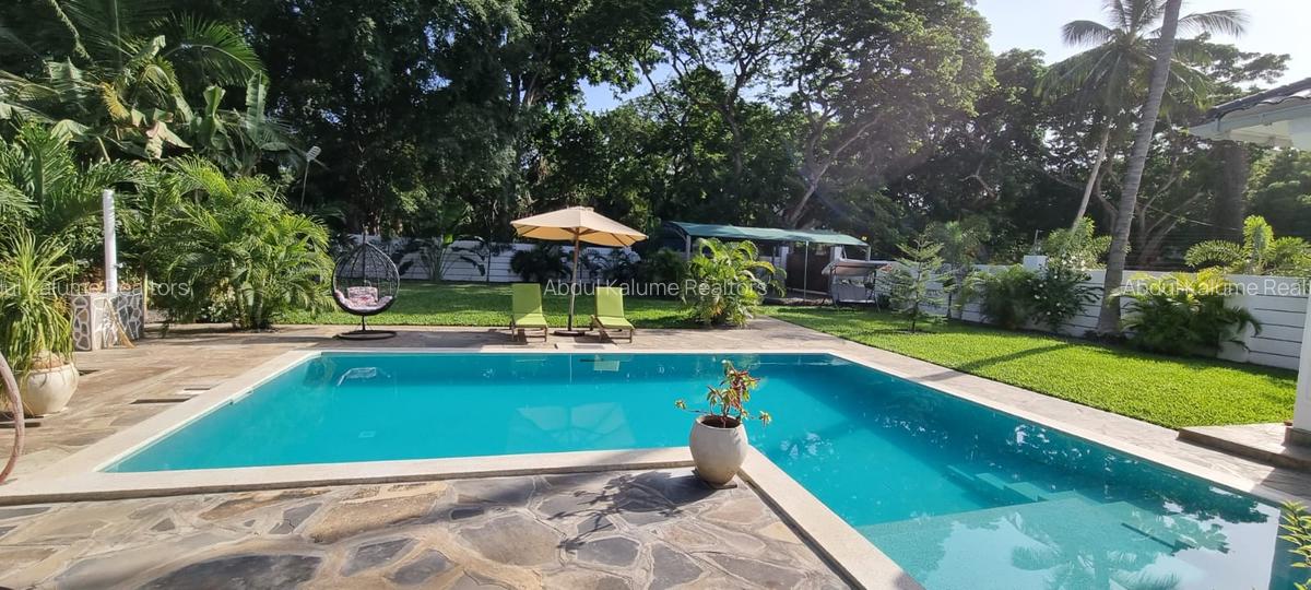 3 Bed Villa with En Suite at Mtwapa - 8
