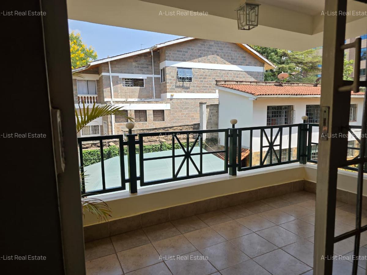 1 Bed Apartment with En Suite at Riverside Drive - 13