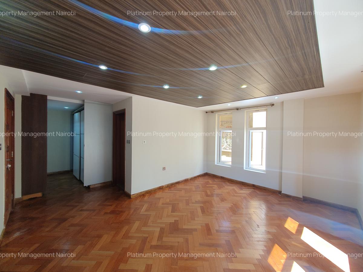 5 Bed House with En Suite at Convent Drive - 15
