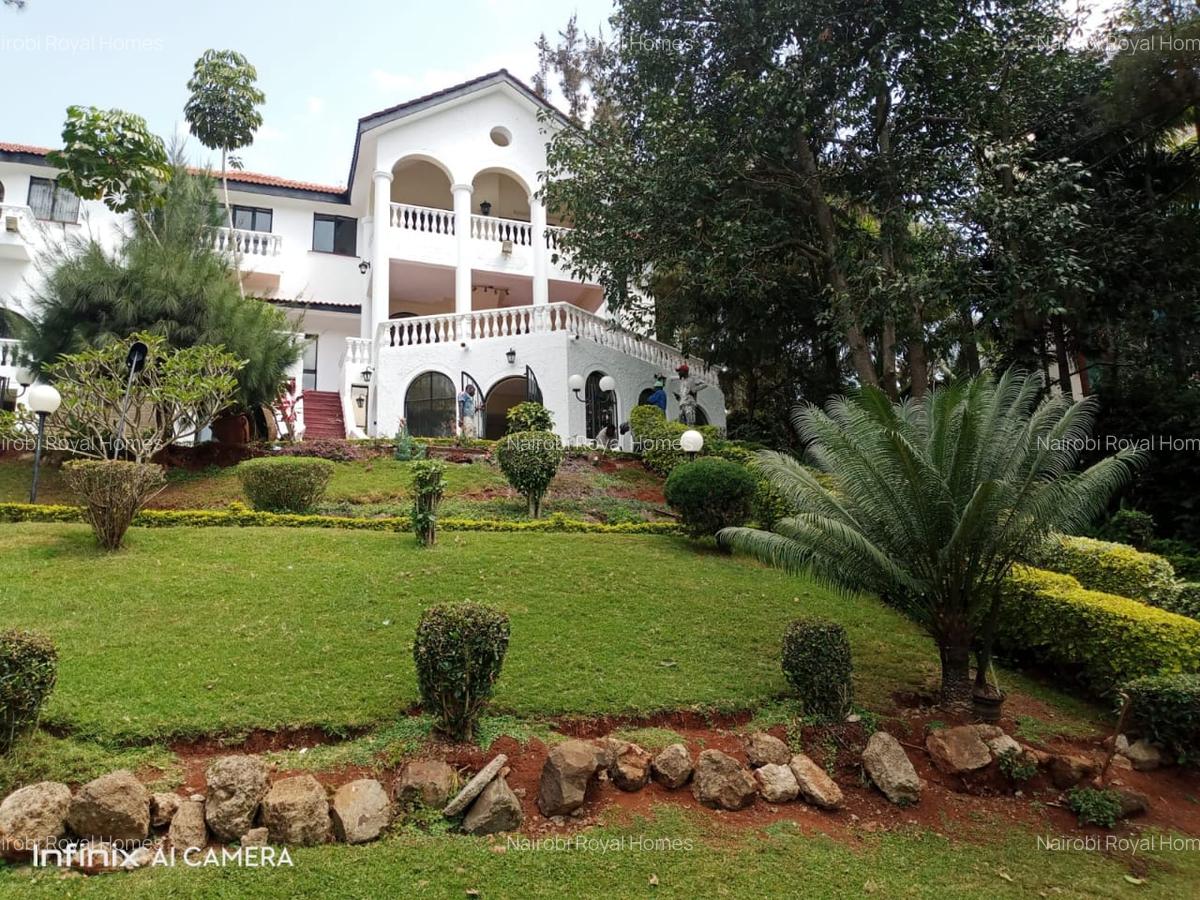 5 Bed House with En Suite at Nyari Road - 7