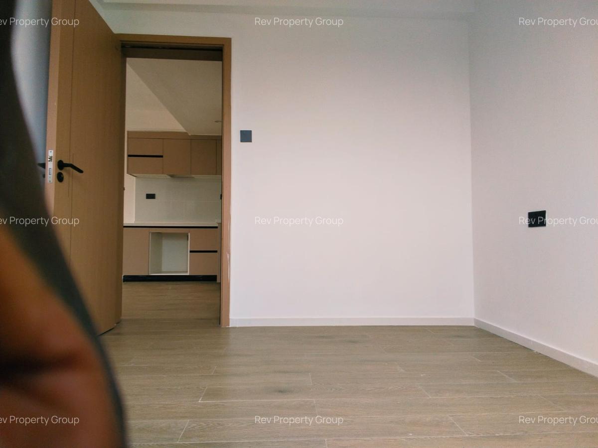 1 Bed Apartment with En Suite in Westlands Area - 5