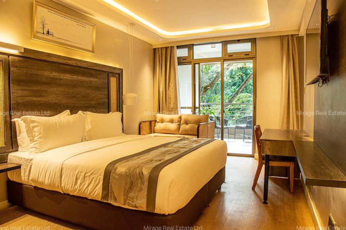 Serviced 3 Bed Apartment with En Suite in Parklands - 16