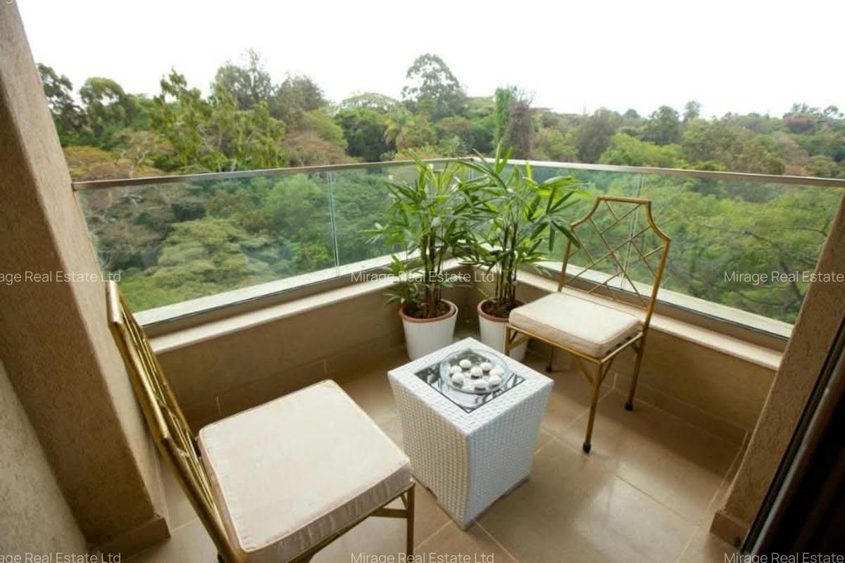 Serviced 3 Bed Apartment with En Suite in Parklands - 1