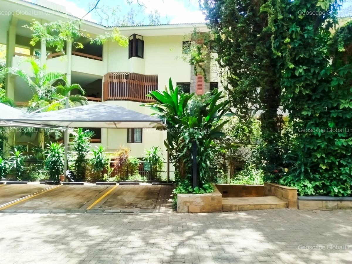 3 Bed Apartment with En Suite in Riverside - 3