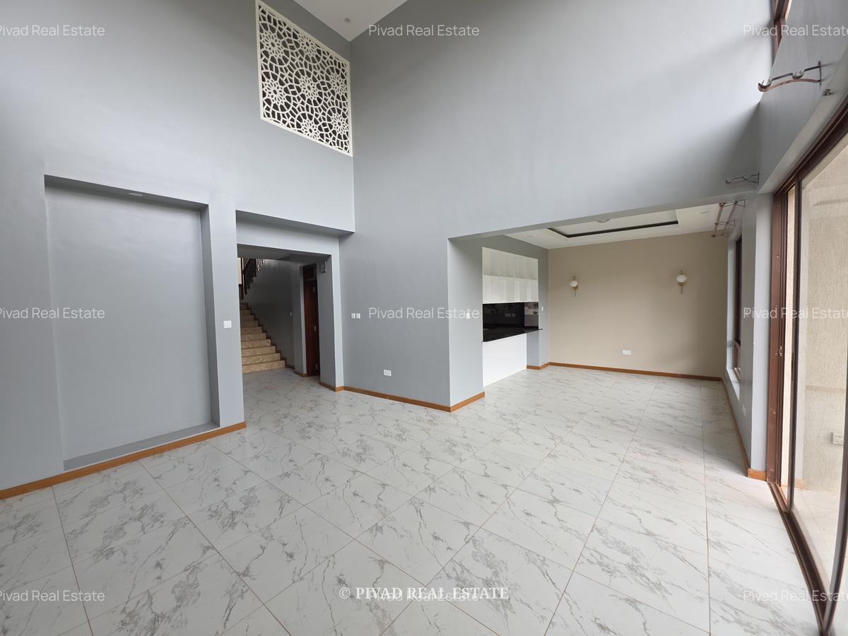 4 Bed Townhouse with Swimming Pool in Runda - 14