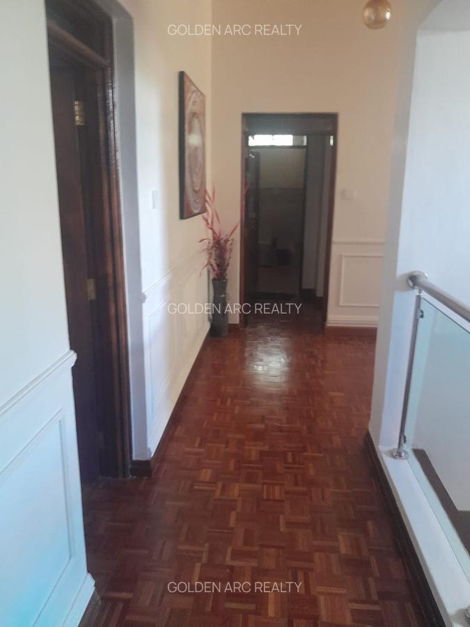 5 Bed Townhouse with En Suite in Karen - 17