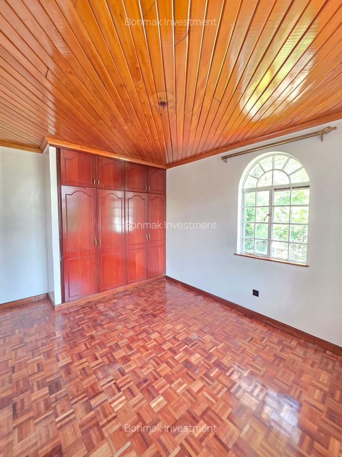 4 Bed Townhouse with En Suite at Lavington Green - 16