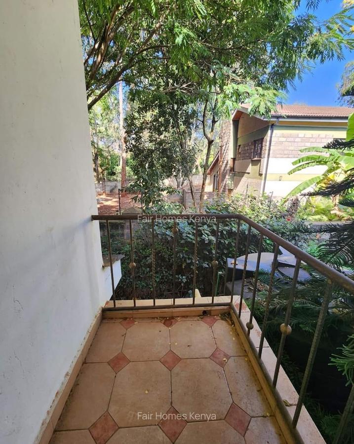 5 Bed Townhouse with En Suite at Hatheru Road - 7