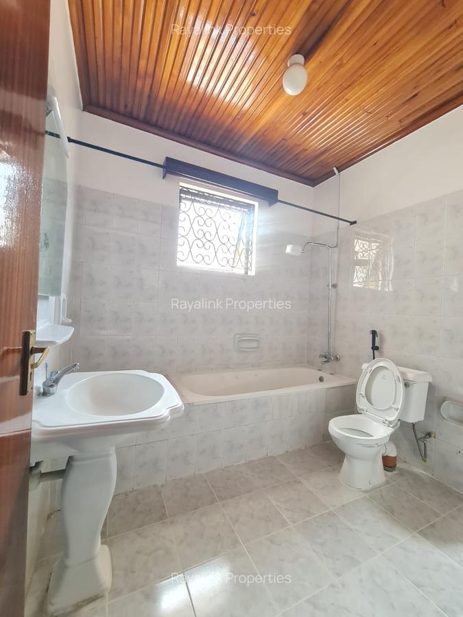 5 Bed Townhouse with En Suite at Elgeyo Marakwet - 16