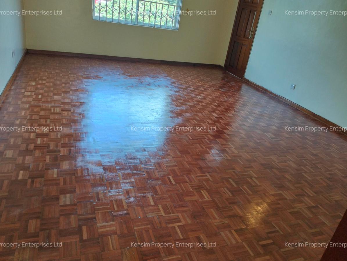5 Bed Townhouse with En Suite in Lavington - 7