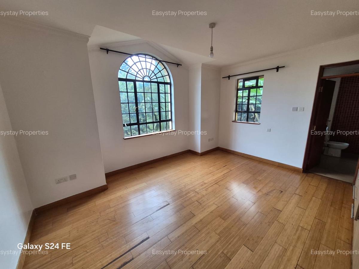 4 Bed House with En Suite in Runda - 9