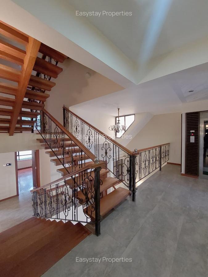 5 Bed Townhouse with En Suite in Lavington - 4