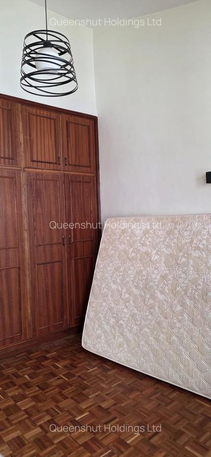 5 Bed Townhouse with En Suite in Westlands Area - 11
