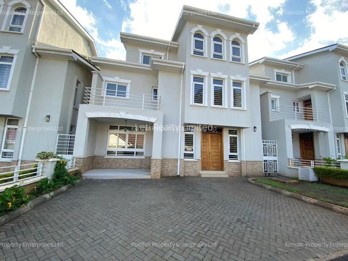 5 Bed Townhouse with En Suite in Lavington - 5