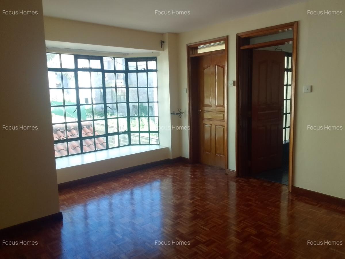 4 Bed Townhouse with En Suite in Lavington - 8