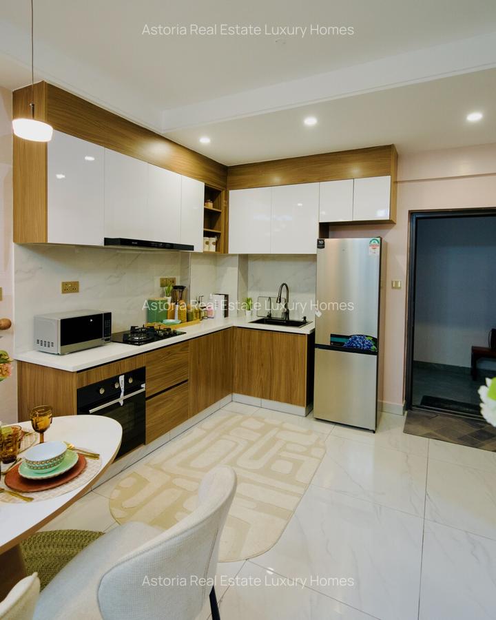 Serviced 2 Bed Apartment with En Suite in Westlands Area - 12