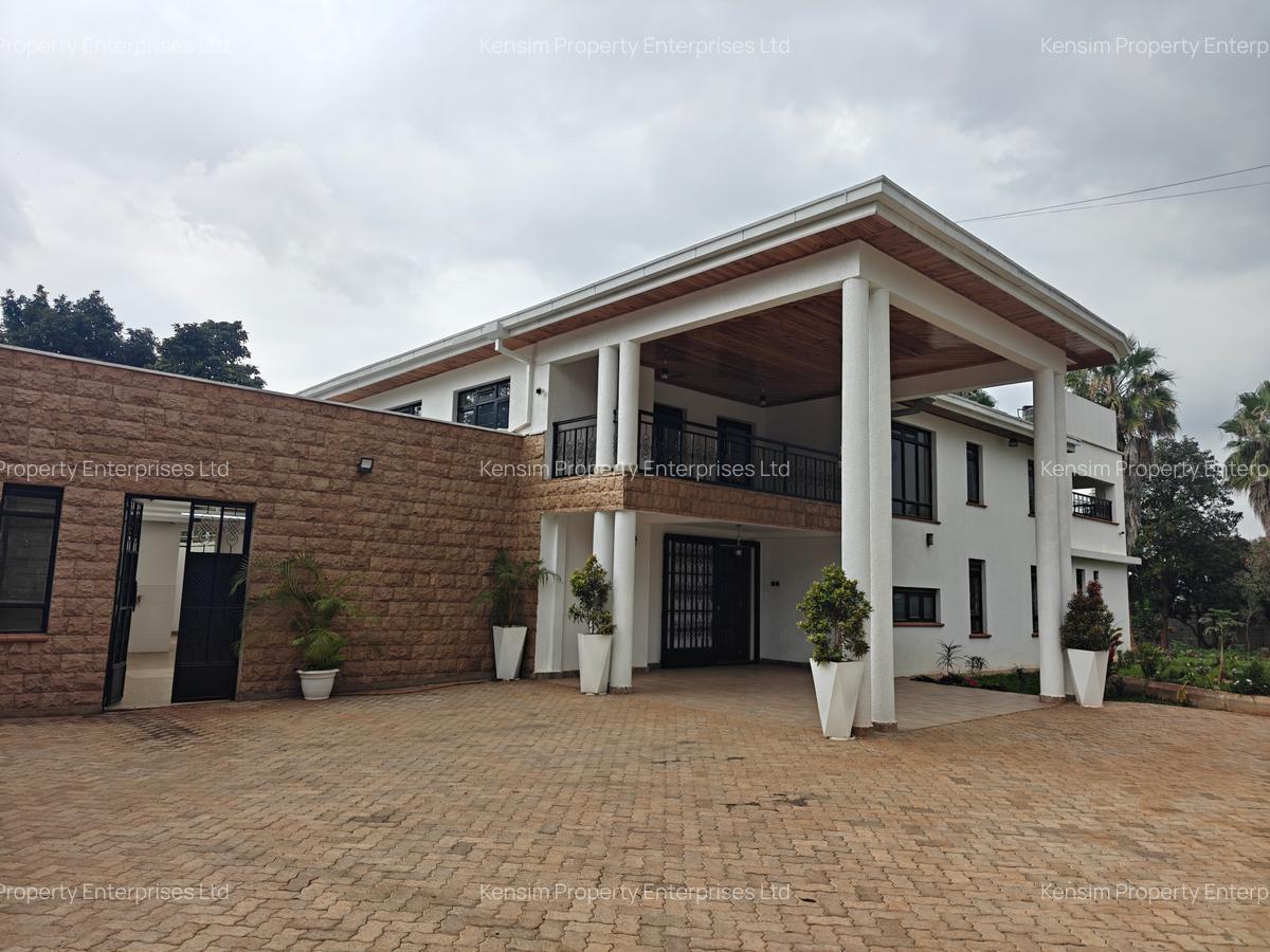 5 Bed House with En Suite in Runda - 20