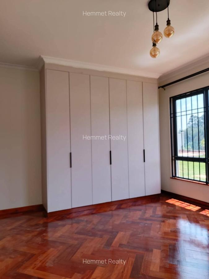 5 Bed House with En Suite in Loresho - 12