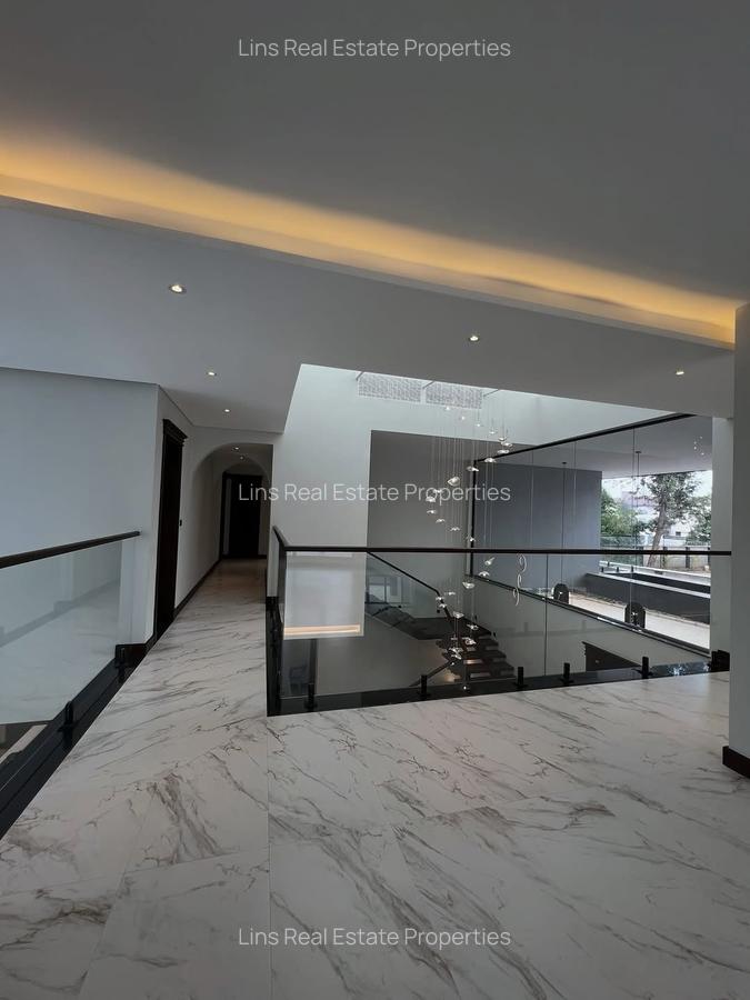 5 Bed House with En Suite in Nyari - 18
