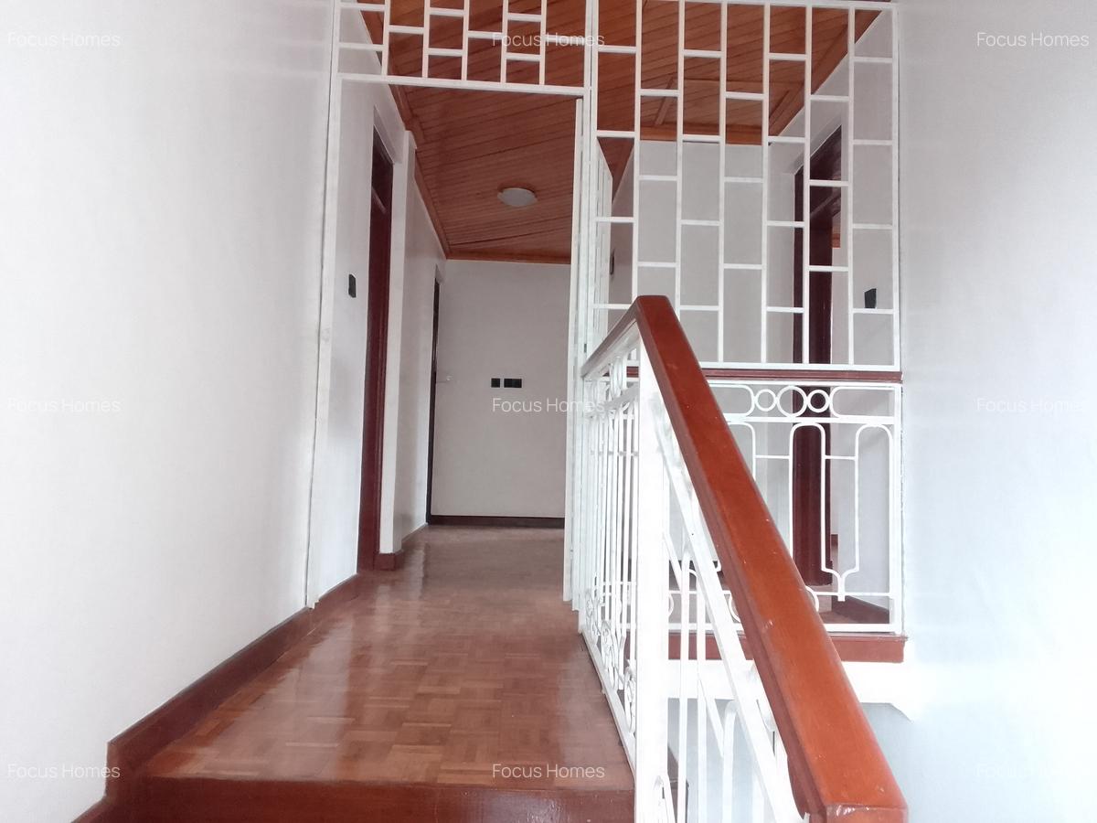 4 Bed Townhouse with En Suite in Lavington - 12