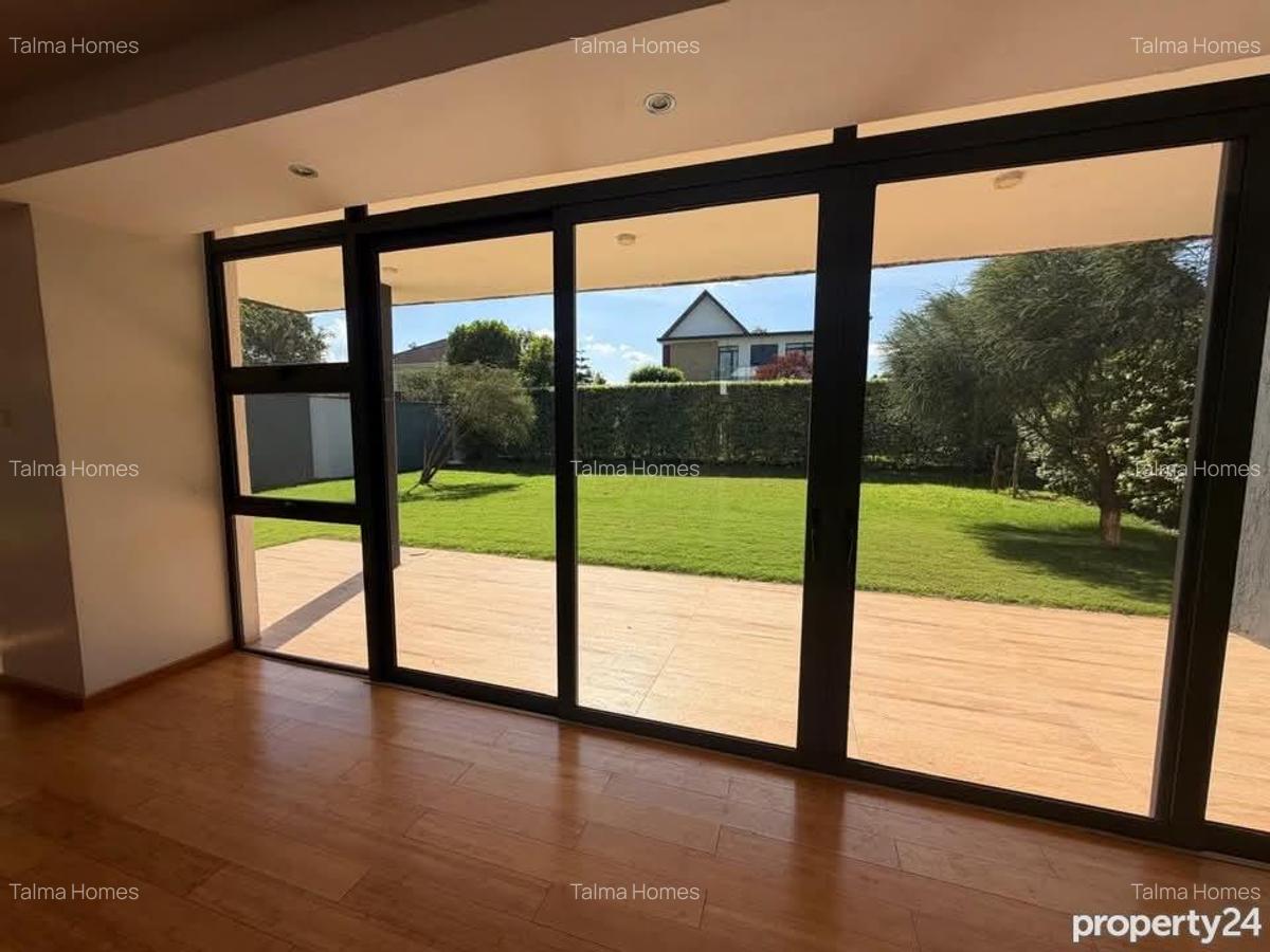 4 Bed Townhouse with En Suite at Garden Estate Road - 4