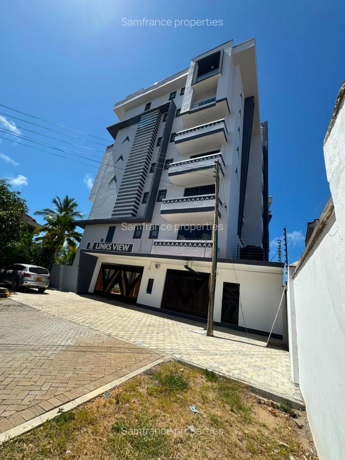 Serviced 3 Bed Apartment with En Suite at Mount Kenya Road - 8