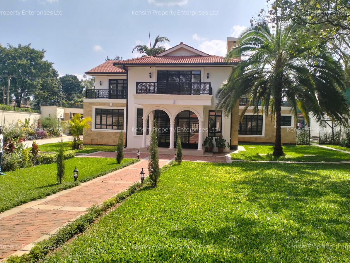 7 Bed Townhouse with En Suite in Runda - 1