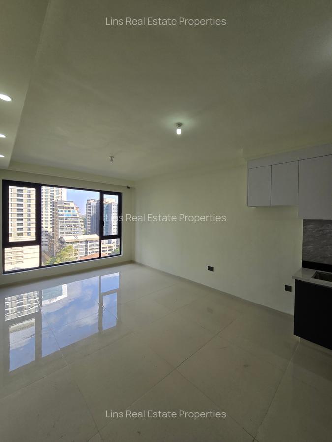 Serviced 1 Bed Apartment with En Suite in Westlands Area - 14