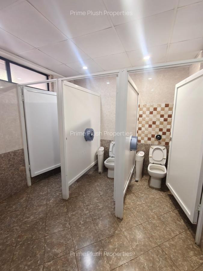 6,068 ft² Commercial Property with Lift in Westlands Area - 10