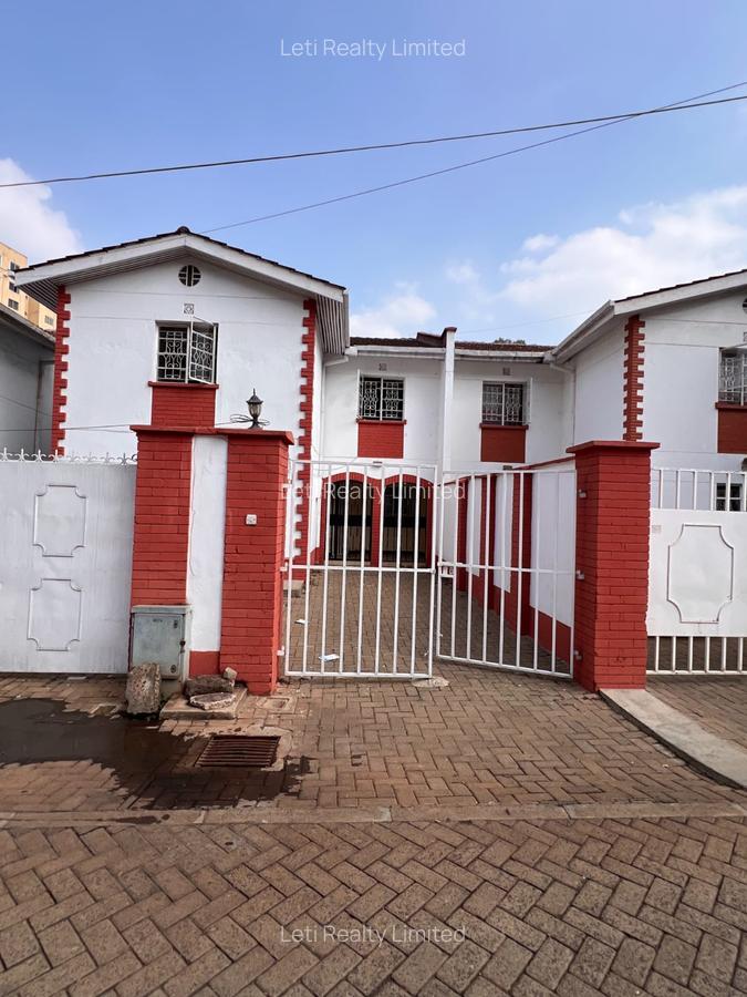4 Bed Townhouse with En Suite in Lavington - 1