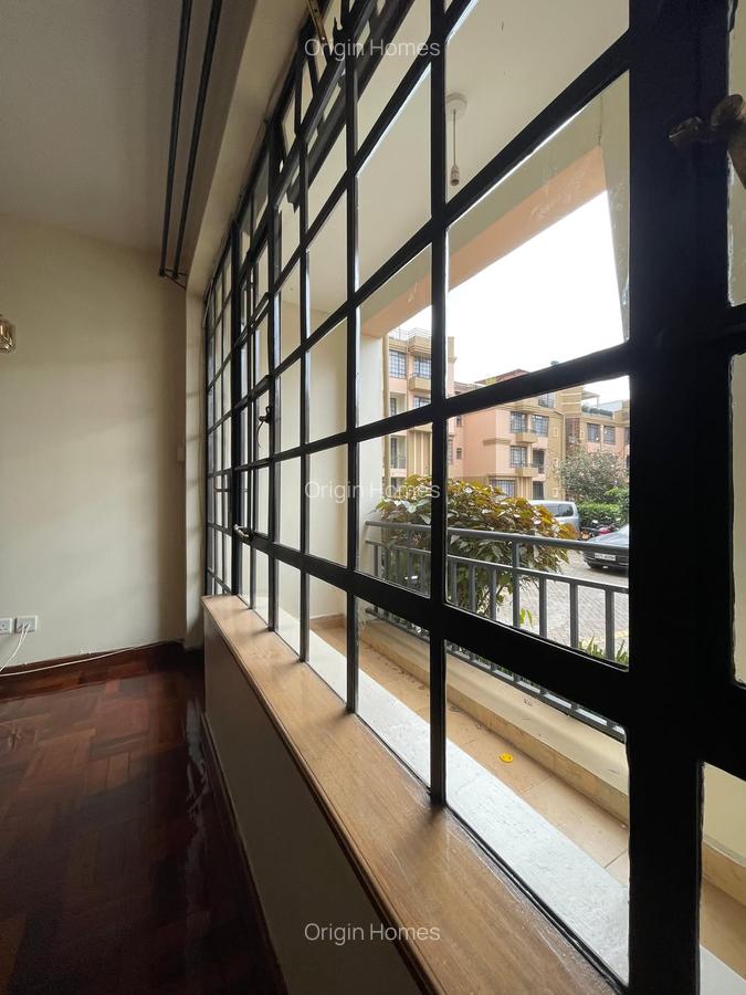2 Bed Apartment with En Suite at Riverside Drive - 9