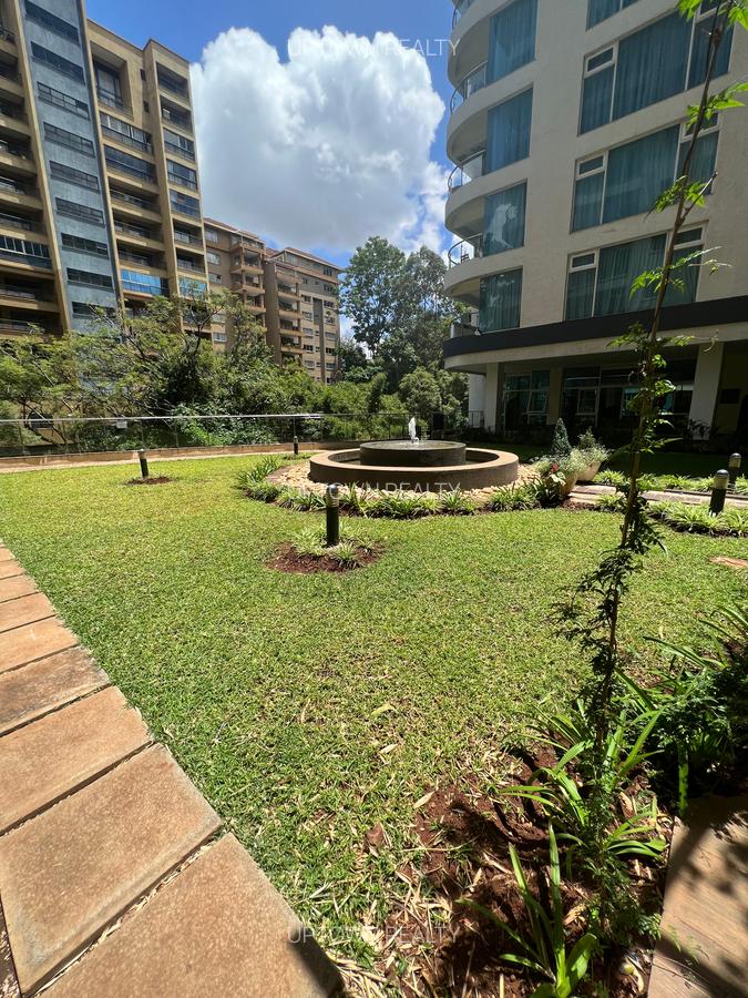 4 Bed Apartment with En Suite at Riverside - 2