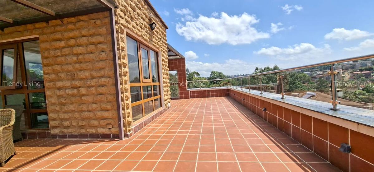 6 Bed Townhouse with En Suite in Lavington - 10